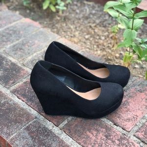 Soda Black Closed-Toe Wedge Heels